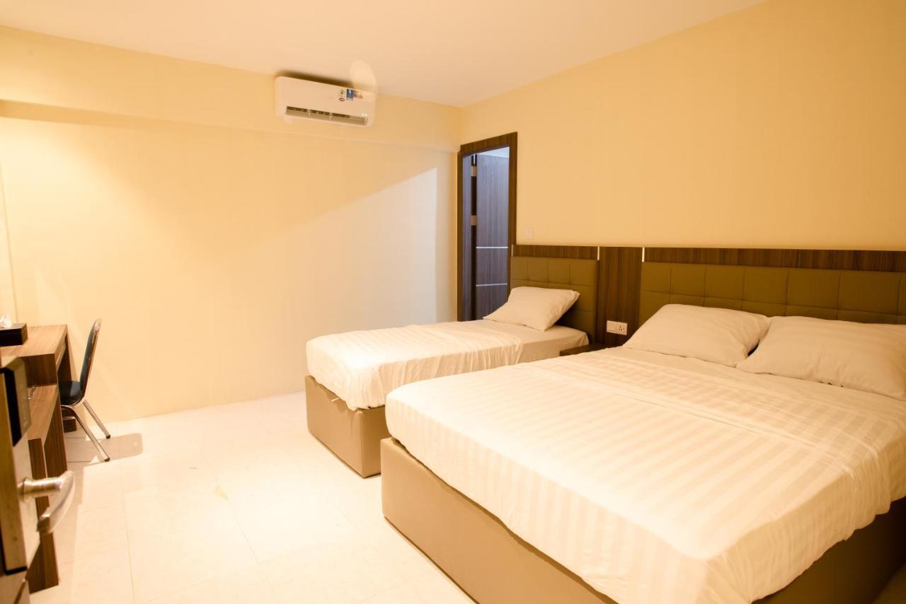 Ak Hotel Nagoya Hill Batam Extérieur photo