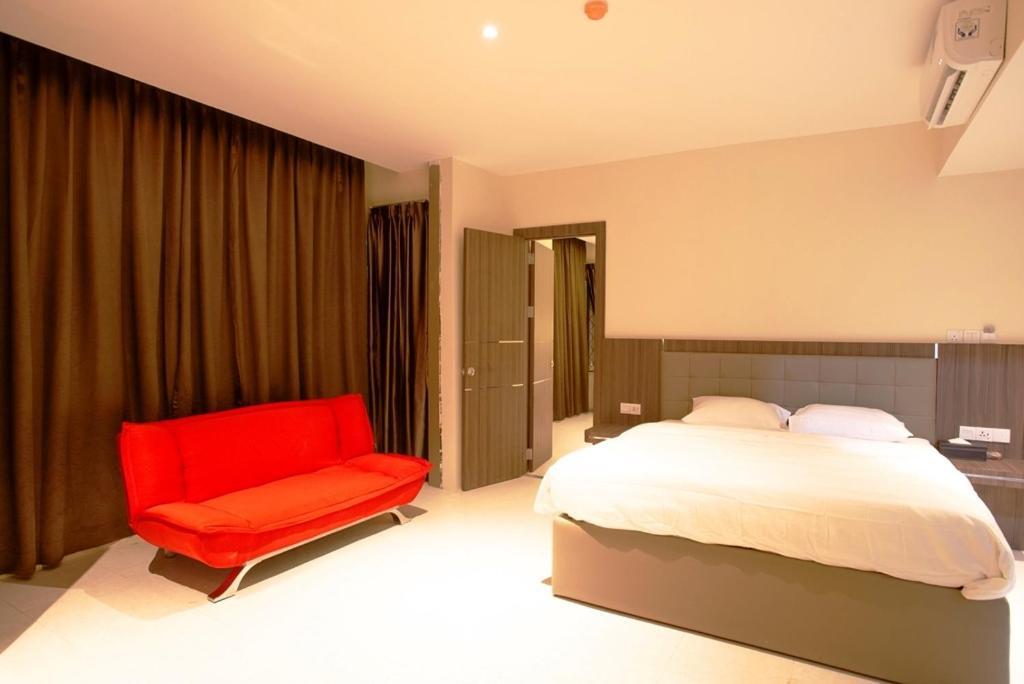 Ak Hotel Nagoya Hill Batam Extérieur photo
