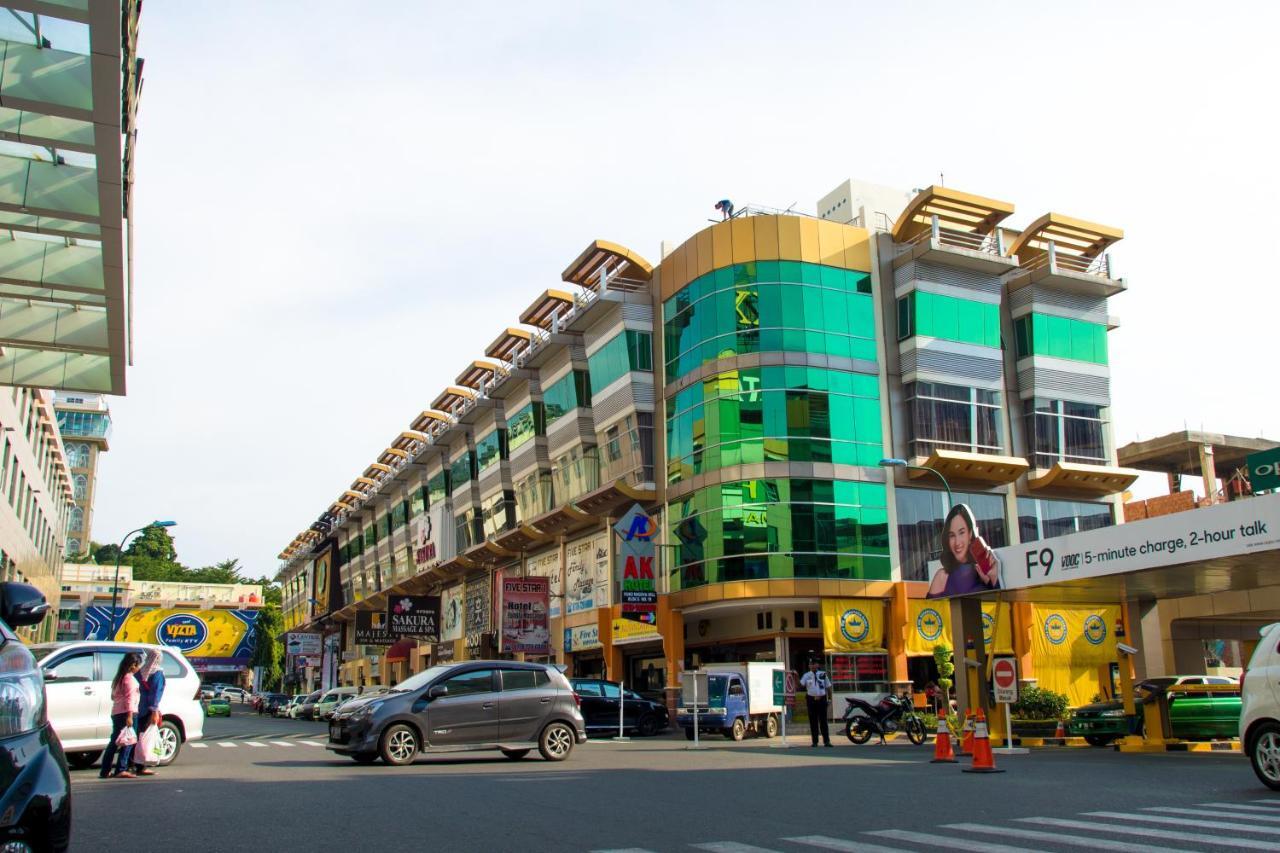 Ak Hotel Nagoya Hill Batam Extérieur photo